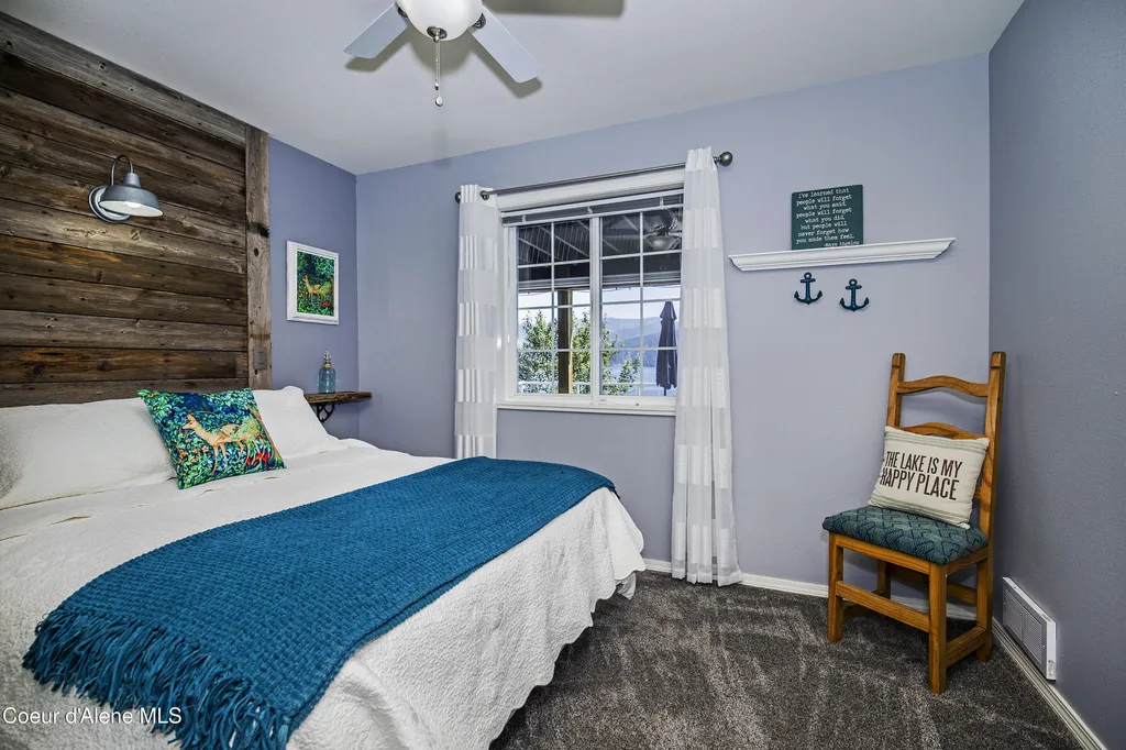 100 Grandview Lane Bayview ID 83803