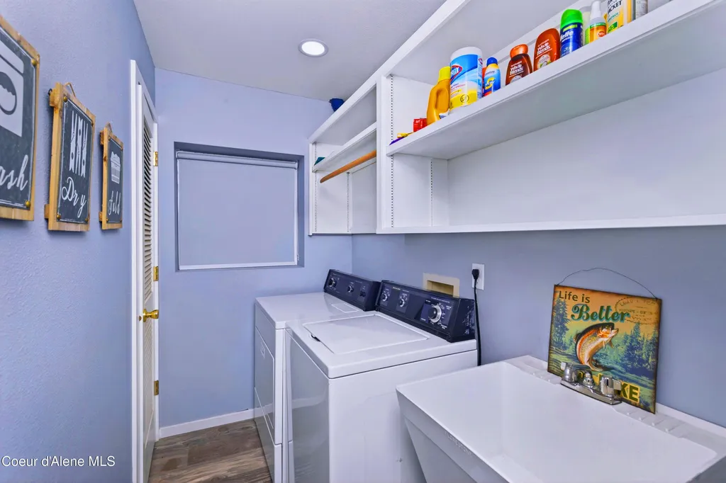 100 Grandview Lane Bayview ID 83803