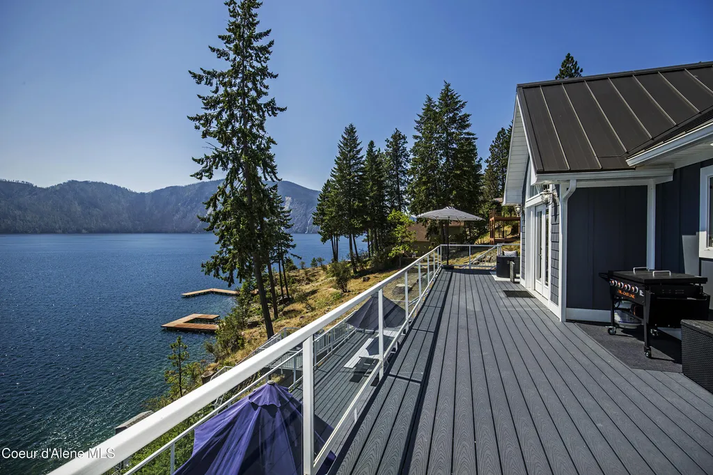 100 Grandview Lane Bayview ID 83803