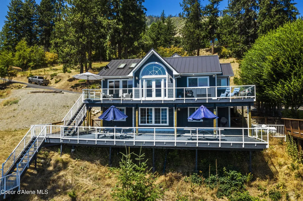 100 Grandview Lane Bayview ID 83803