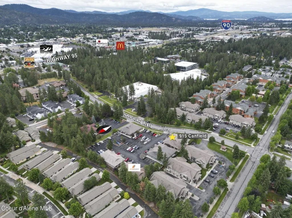 915 W Canfield Avenue Coeur D'alene ID 83815