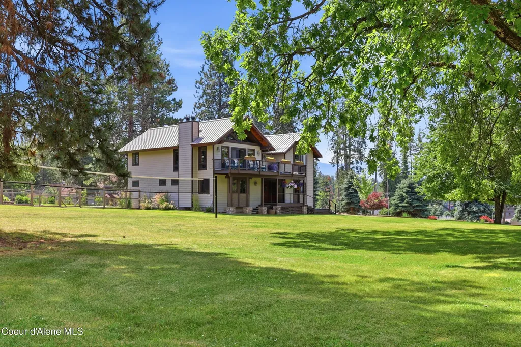 1542 Peninsula Road Hope ID 83836