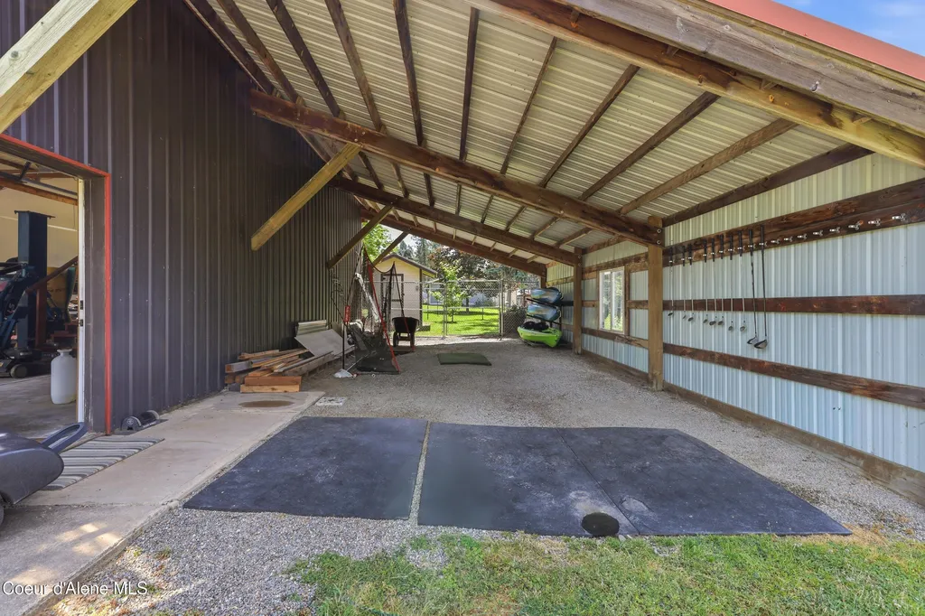 1542 Peninsula Road Hope ID 83836