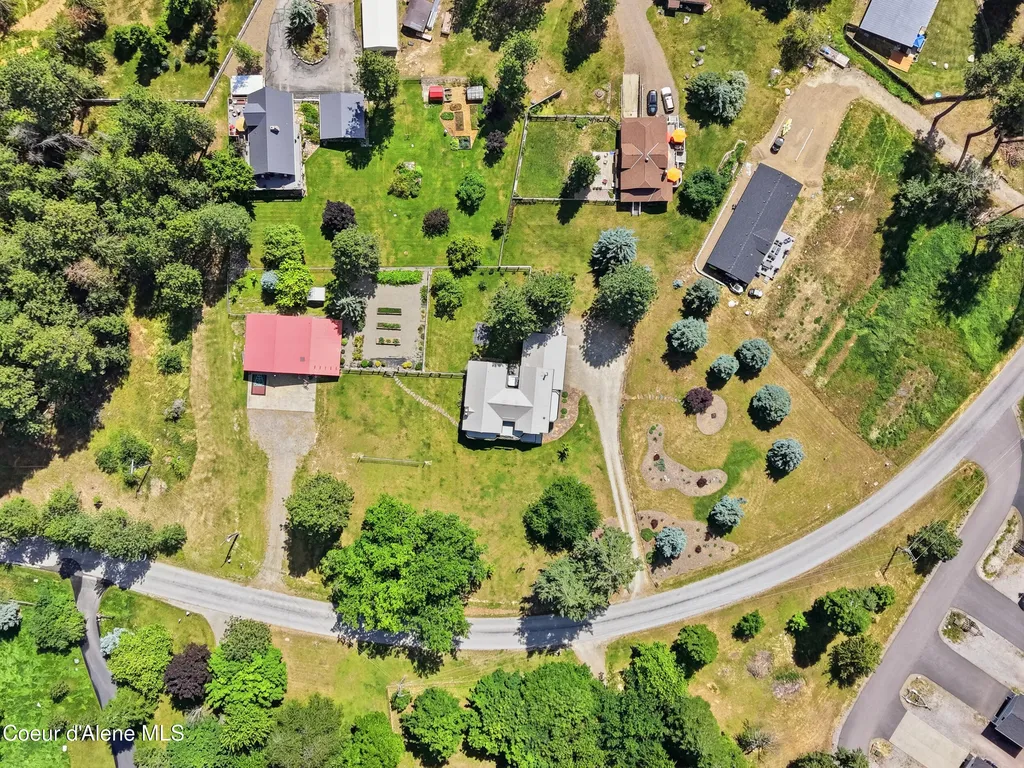 1542 Peninsula Road Hope ID 83836