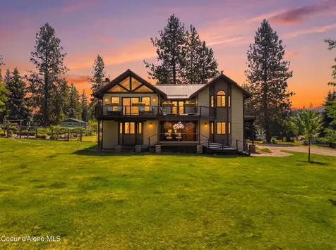 1542 Peninsula Road Hope ID 83836