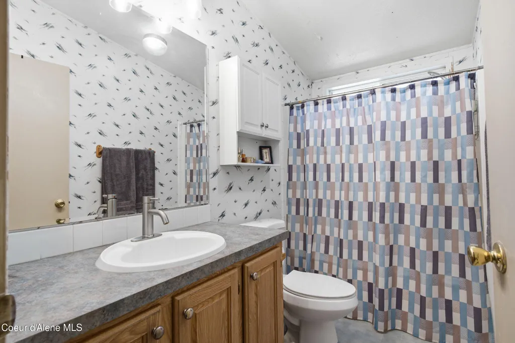 428 S Rena Road Oldtown ID 83822