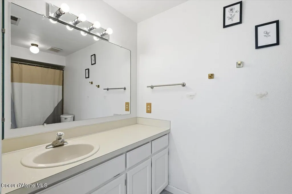 600 W Hubbard Avenue Coeur D'alene ID 83814