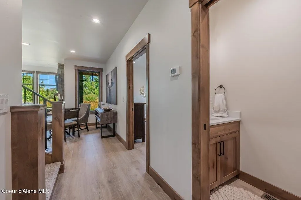 107 Oxbow Road Sandpoint ID 83864