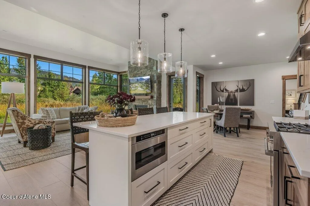 107 Oxbow Road Sandpoint ID 83864