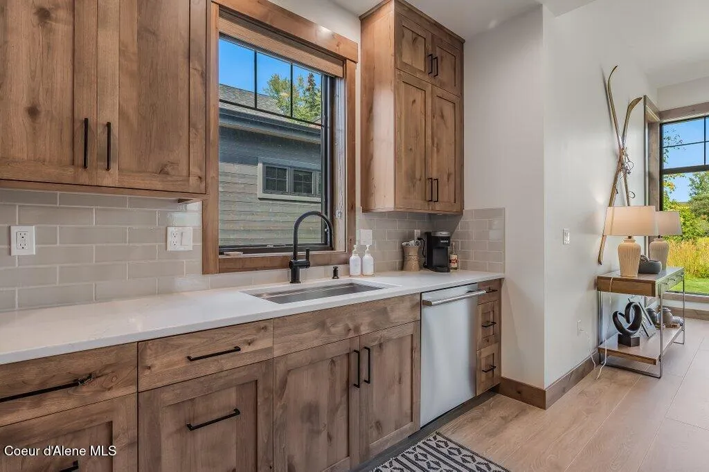 107 Oxbow Road Sandpoint ID 83864