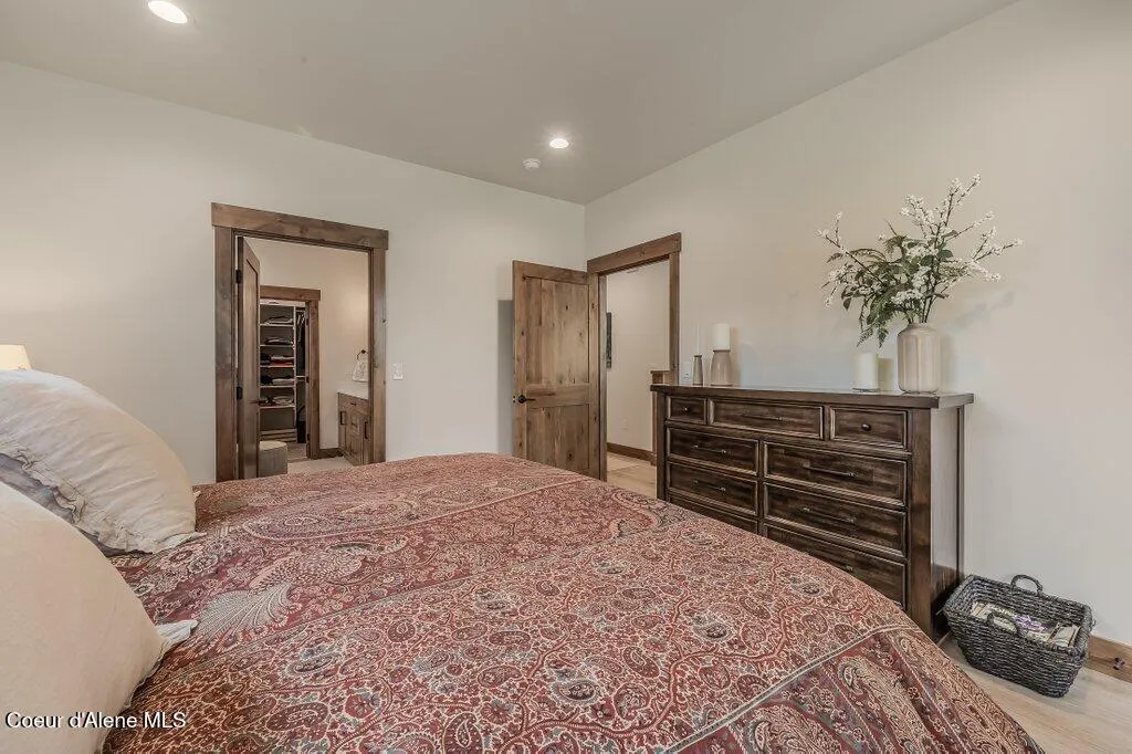 107 Oxbow Road Sandpoint ID 83864