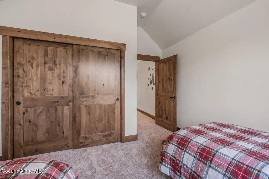 107 Oxbow Road Sandpoint ID 83864
