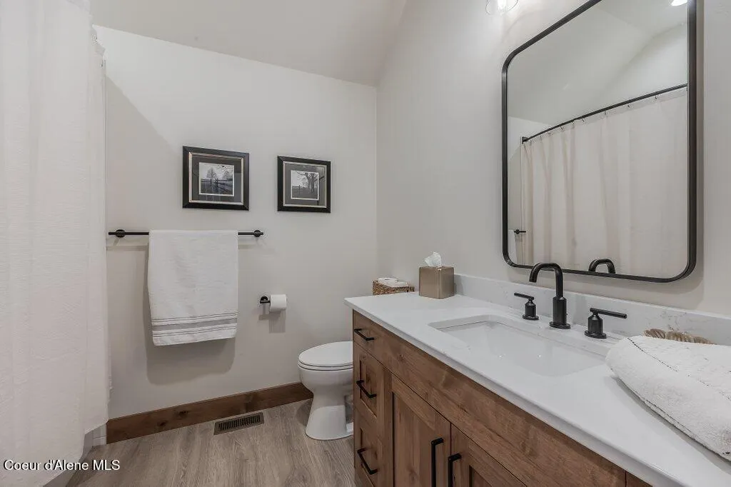 107 Oxbow Road Sandpoint ID 83864