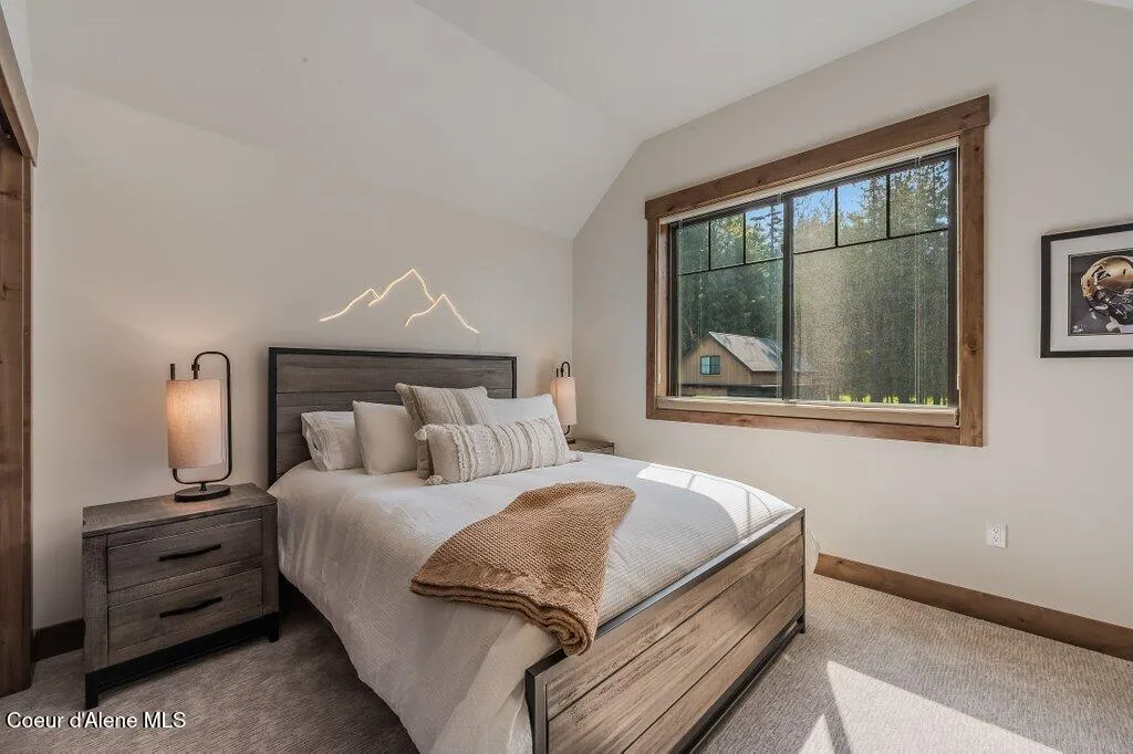 107 Oxbow Road Sandpoint ID 83864
