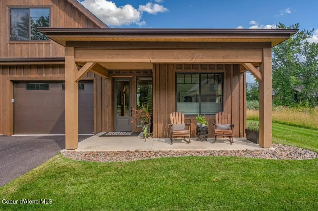 107 Oxbow Road Sandpoint ID 83864