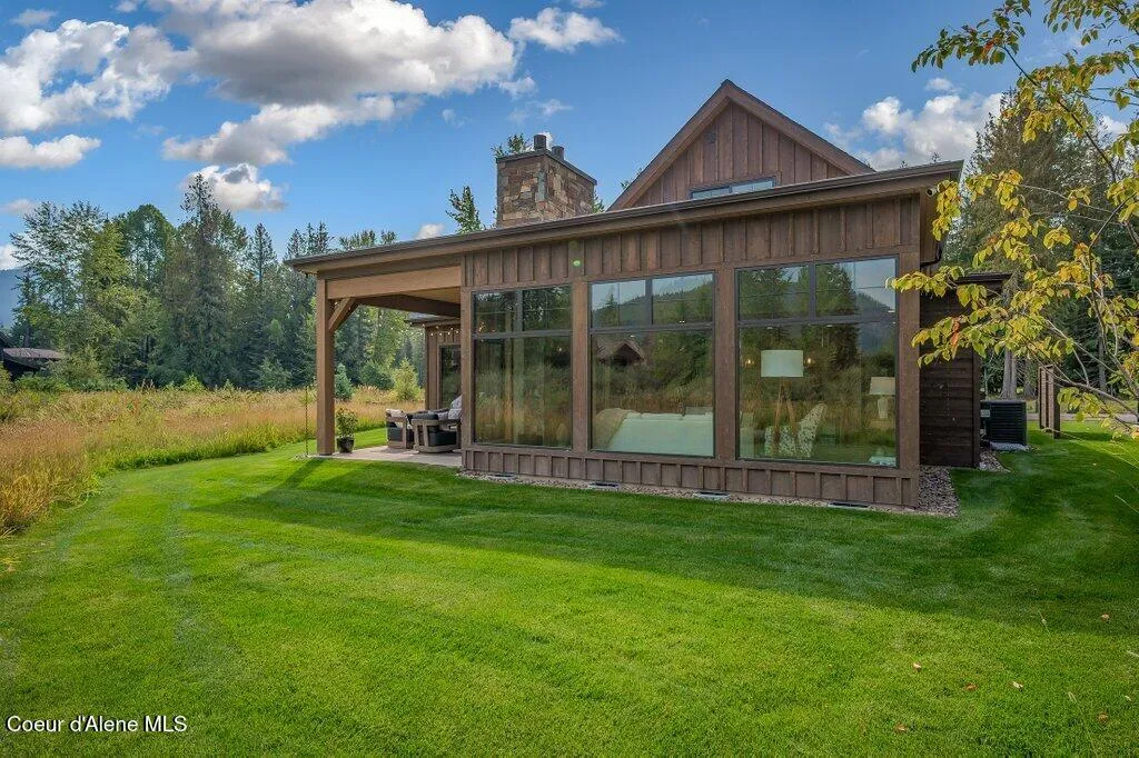 107 Oxbow Road Sandpoint ID 83864
