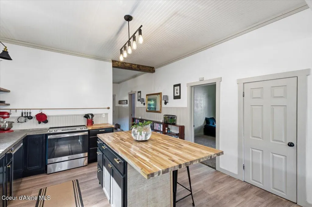 1512 Center Avenue St. Maries ID 83861