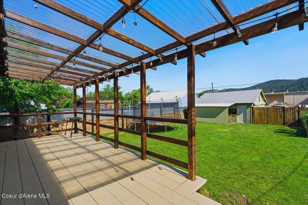 1512 Center Avenue St. Maries ID 83861