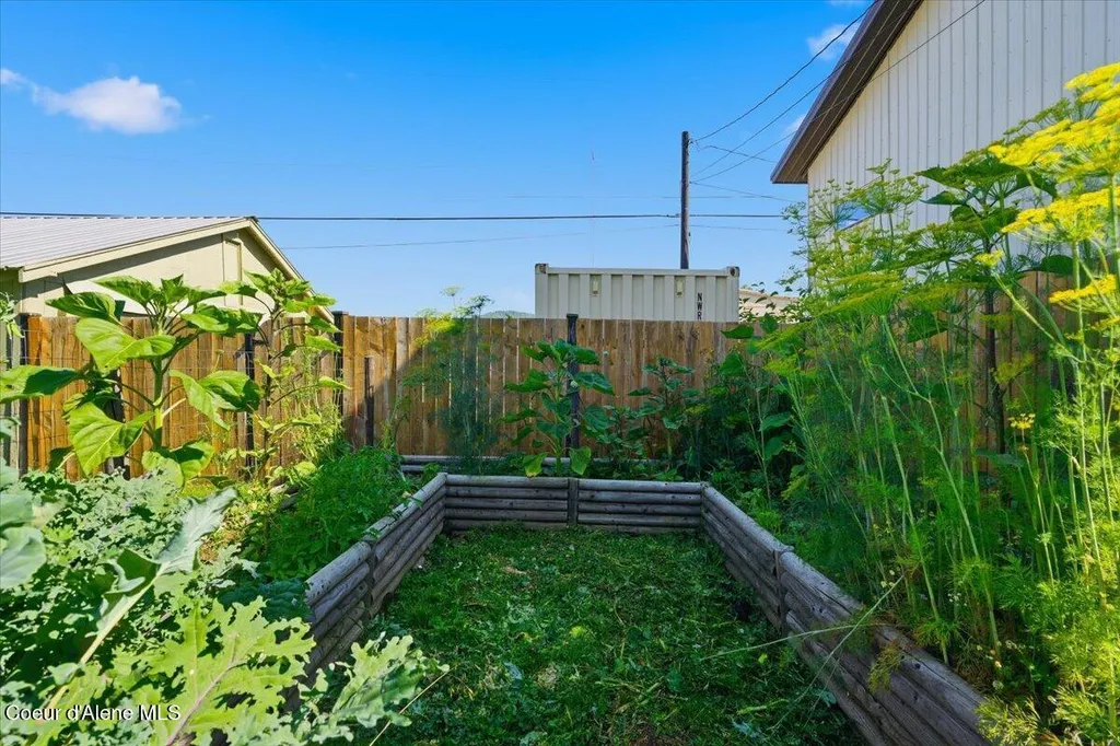 1512 Center Avenue St. Maries ID 83861