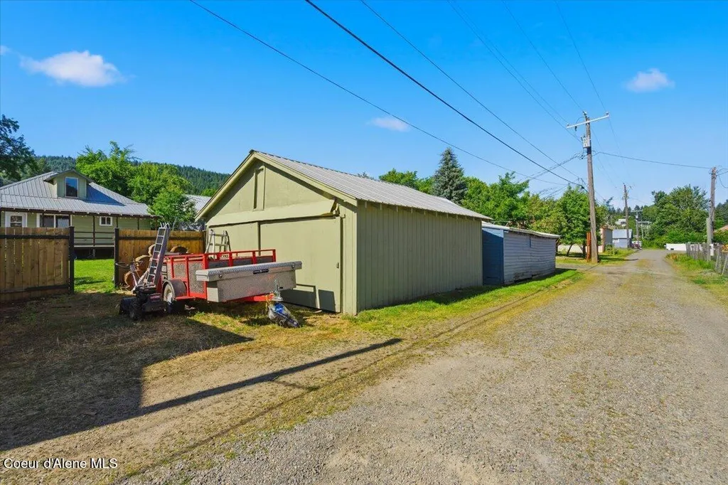 1512 Center Avenue St. Maries ID 83861