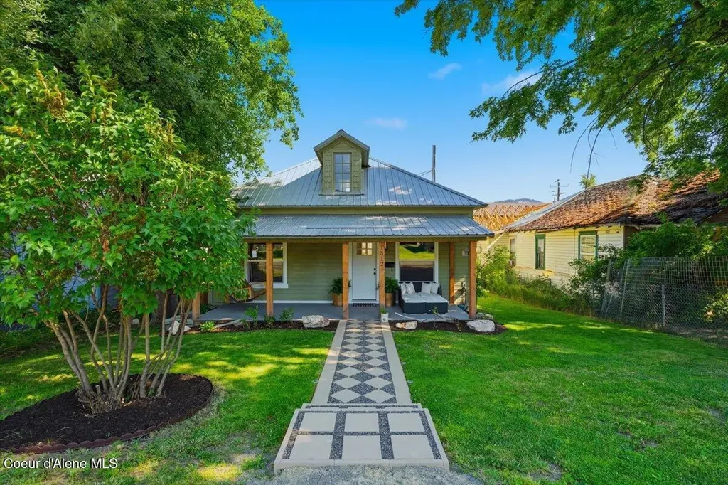 1512 Center Avenue St. Maries ID 83861