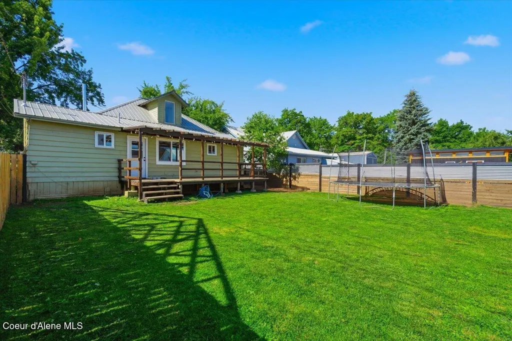 1512 Center Avenue St. Maries ID 83861