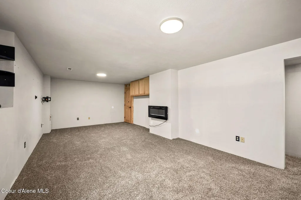33250 N Tahoe Drive Spirit Lake ID 83869