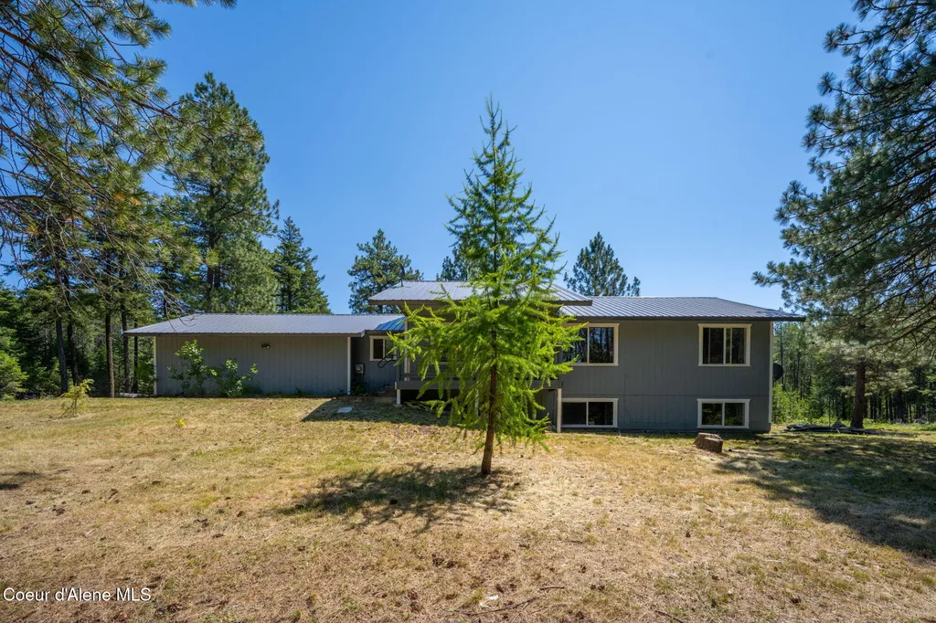 33250 N Tahoe Drive Spirit Lake ID 83869