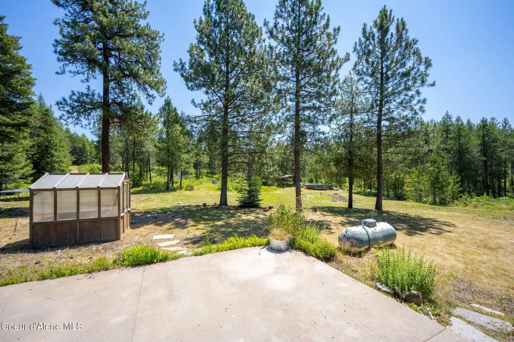 33250 N Tahoe Drive Spirit Lake ID 83869