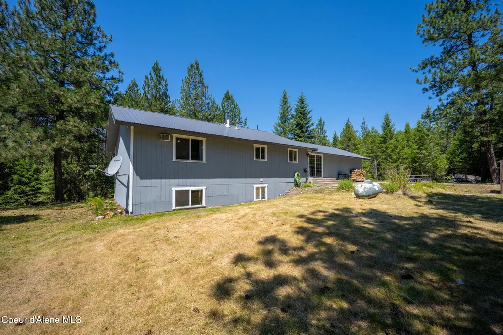33250 N Tahoe Drive Spirit Lake ID 83869