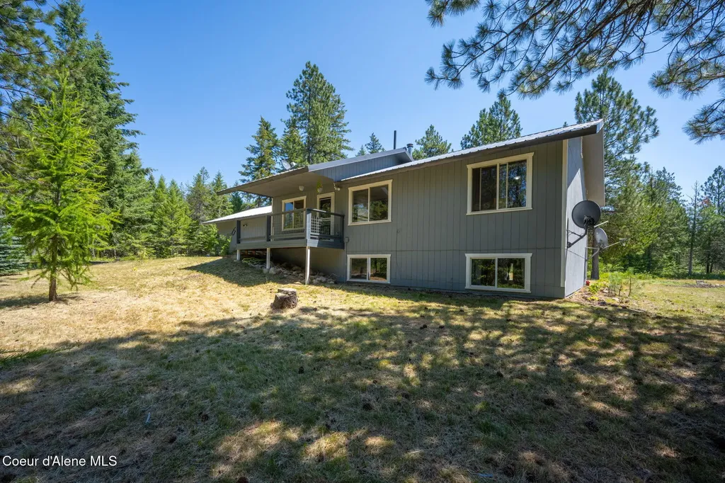 33250 N Tahoe Drive Spirit Lake ID 83869