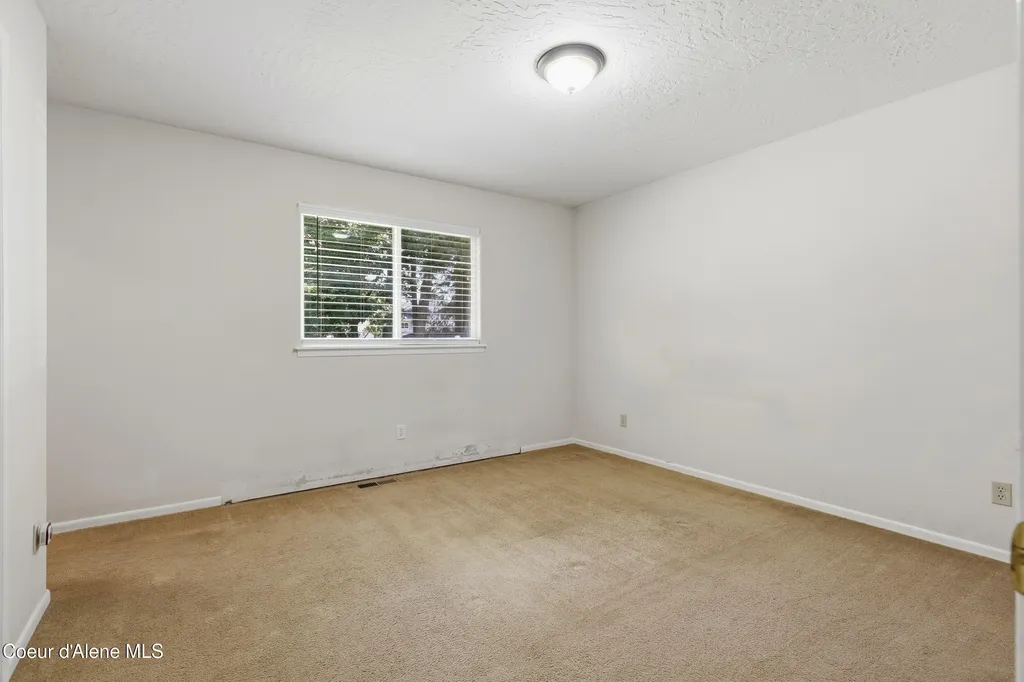 9650 N Valley Way Hayden ID 83835
