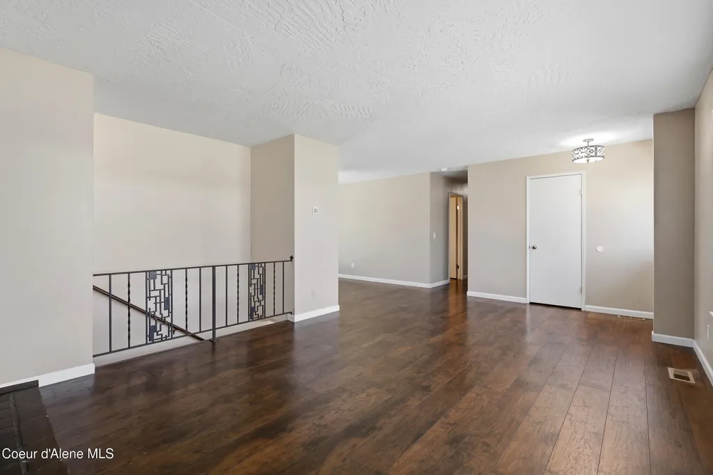 9650 N Valley Way Hayden ID 83835
