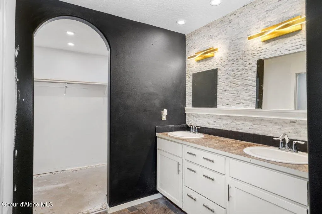 1704 N Pyroclast Street Post Falls ID 83854