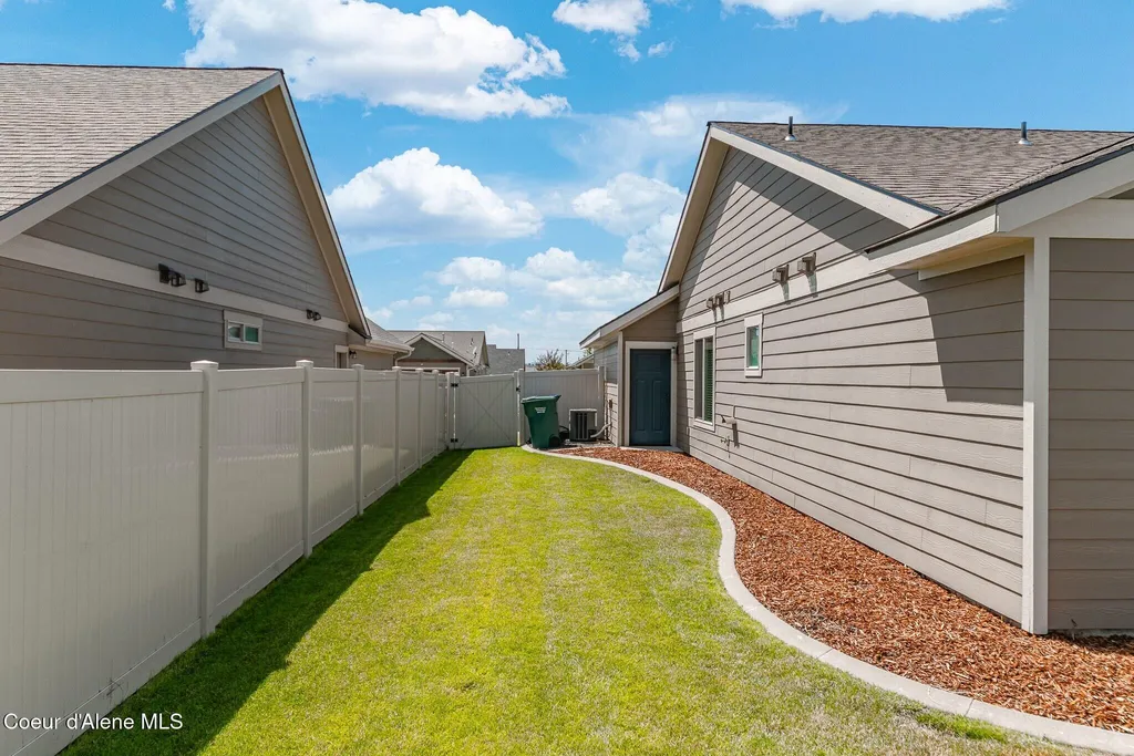 2738 N Fordham Street Post Falls ID 83854