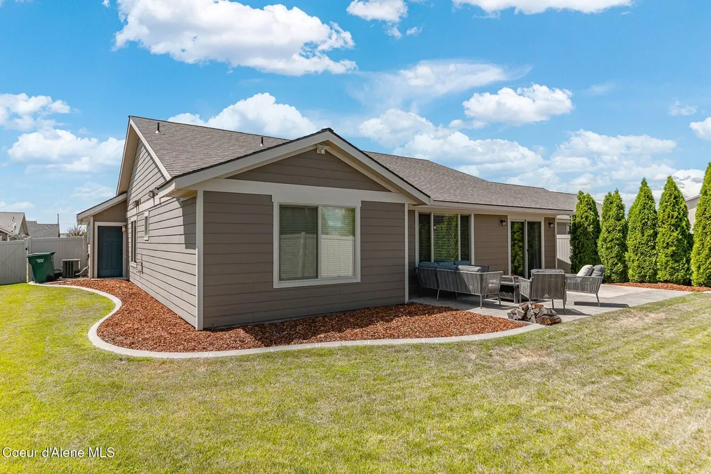 2738 N Fordham Street Post Falls ID 83854
