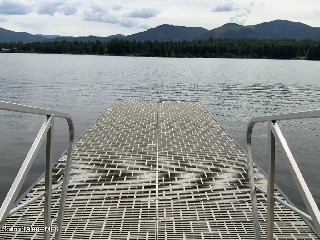 7 Bridge View Lane Heron MT 59844
