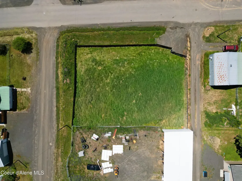 866 E Street Plummer ID 83851