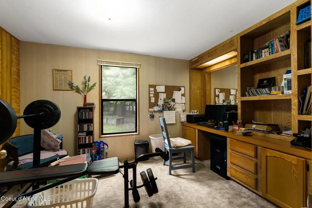 2409 N Boyer Avenue Sandpoint ID 83864