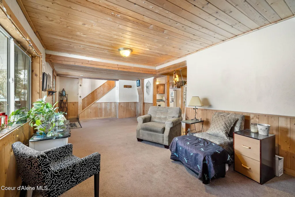 329 S Florence Avenue Sandpoint ID 83864