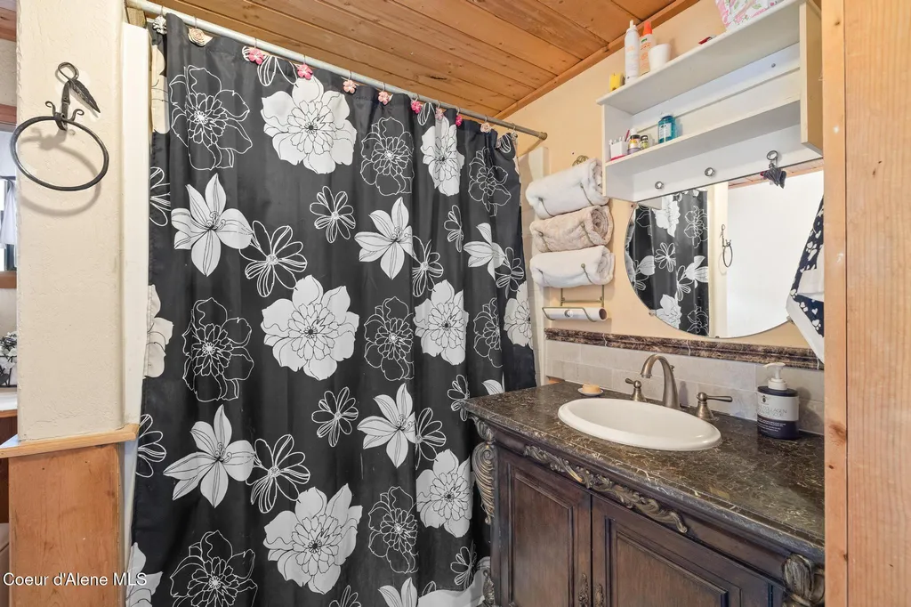 329 S Florence Avenue Sandpoint ID 83864