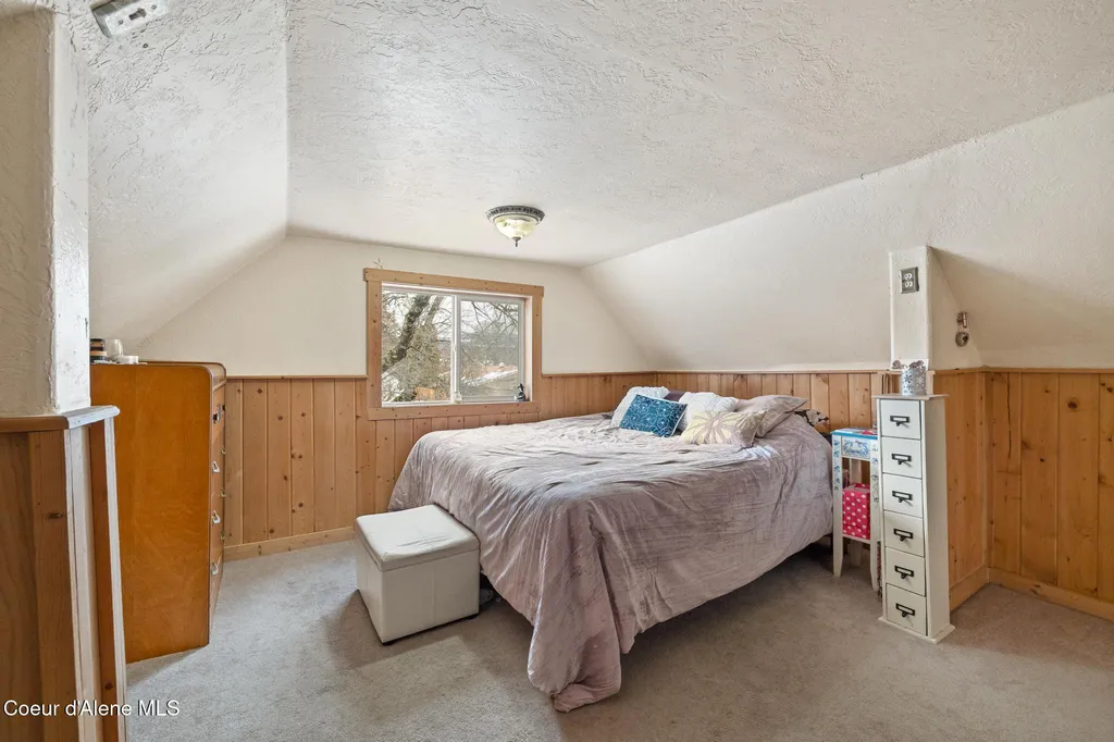 329 S Florence Avenue Sandpoint ID 83864
