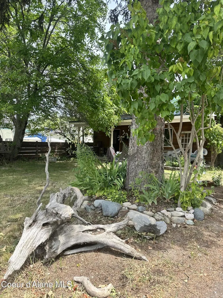 329 S Florence Avenue Sandpoint ID 83864