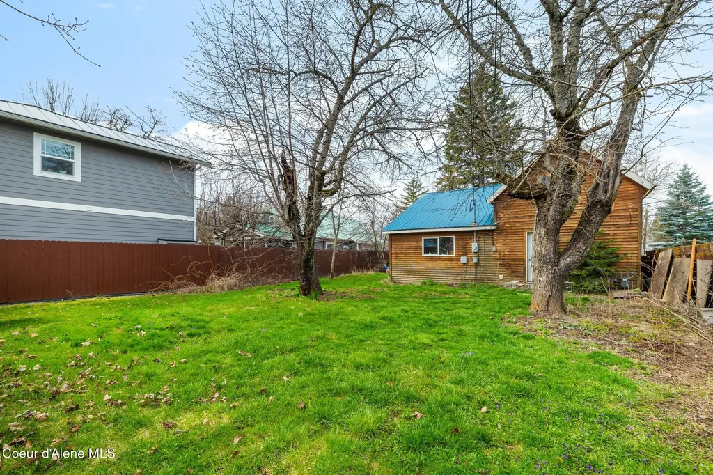 329 S Florence Avenue Sandpoint ID 83864