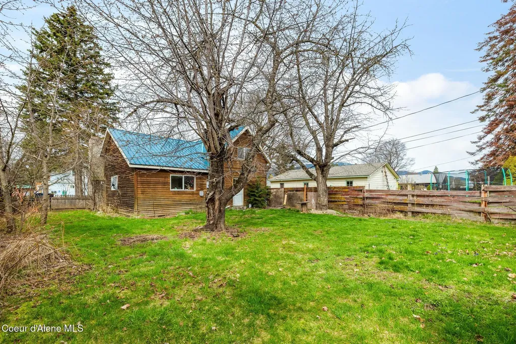 329 S Florence Avenue Sandpoint ID 83864