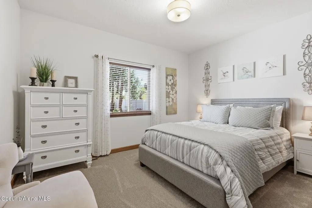 2065 E Plaza Court Post Falls ID 83854