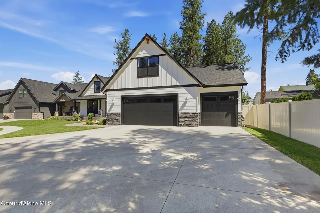 2065 E Plaza Court Post Falls ID 83854