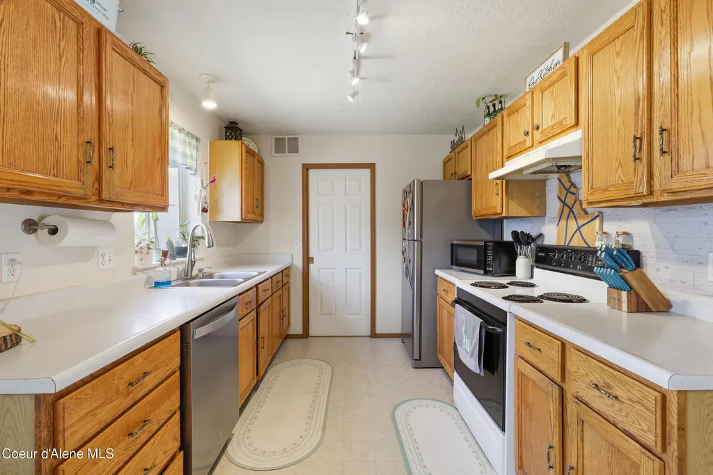 6687 W Kamloops Drive Rathdrum ID 83858