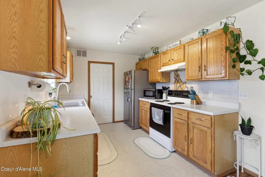 6687 W Kamloops Drive Rathdrum ID 83858