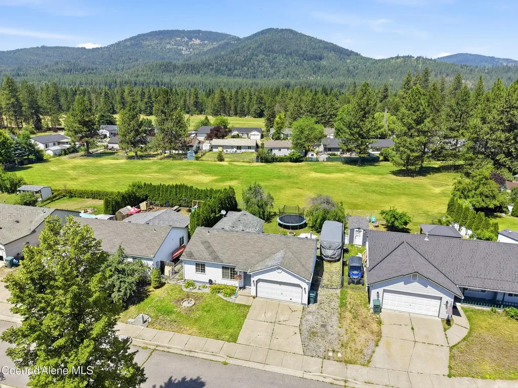 6687 W Kamloops Drive Rathdrum ID 83858